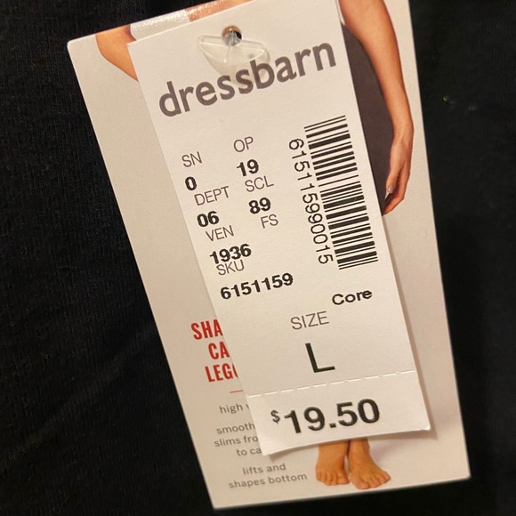 🔥💥1 available💥 *BRAND NEW* Black Capri leggings - Picture 8 of 8